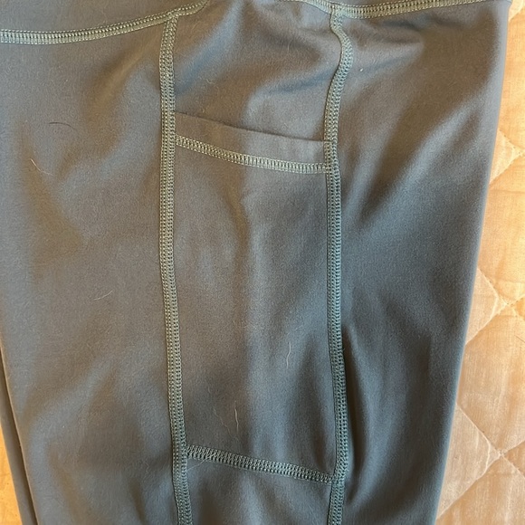 Athletic leggings - Picture 4 of 4